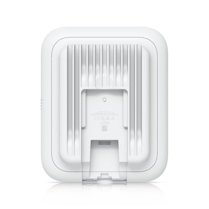 UniFi U7 Outdoor WiFi 7 Access Point – Weatherproof tri-band access point with 2.5GbE PoE+ port, supports 6 GHz band, ideal for high-density outdoor WiFi coverage.