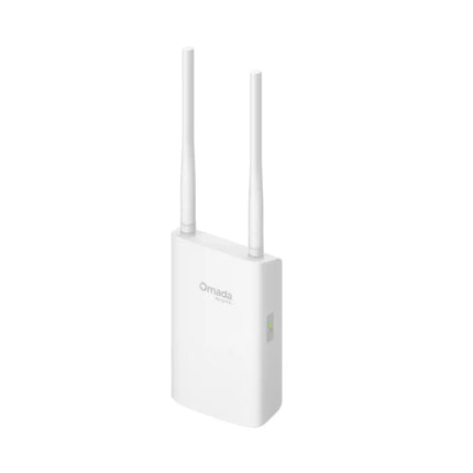 An Omada EAP603-Outdoor access point mounted on an outdoor pole setup, demonstrating its IP65 weatherproof housing and 6kV lightning protection durability.