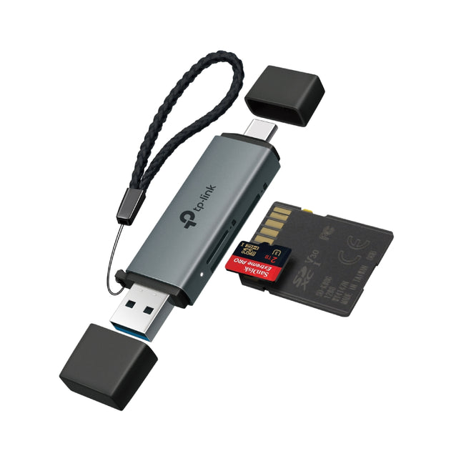 Close-up view of the dual USB-C and USB-A connectors on the UA430D card reader for cross-device compatibility.