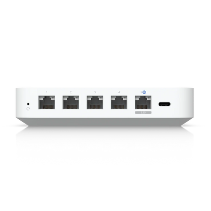 UniFi Cloud Gateway Ultra UCG-Ultra rear ports — 2.5 GbE WAN and 4 x Gigabit RJ45 with USB-C power