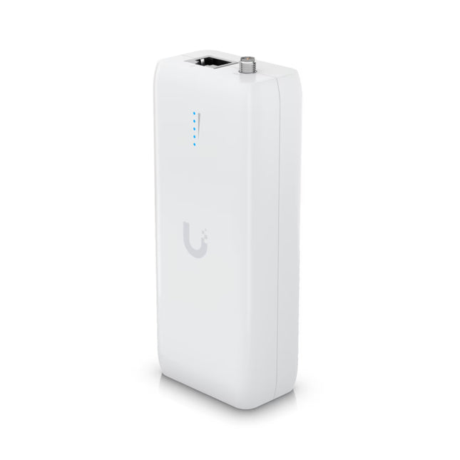 HDMI output and USB-C power ports on Ubiquiti UDB display bridge